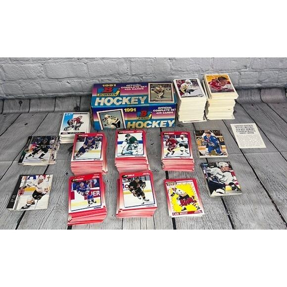 Vintage LOT 700+ 1990-1992 NHL Hockey Cards Upper Deck, Donruss, Score, ProTopps - Picture 1 of 5
